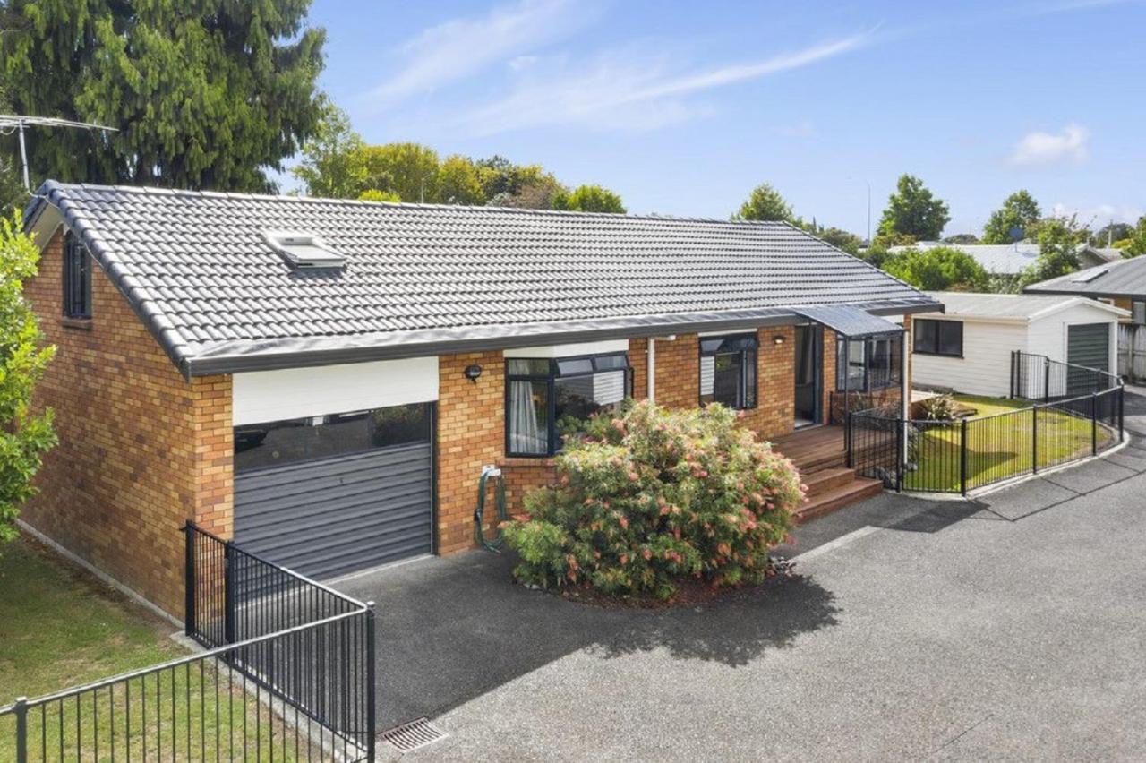 Red Brick House Villa Auckland Esterno foto